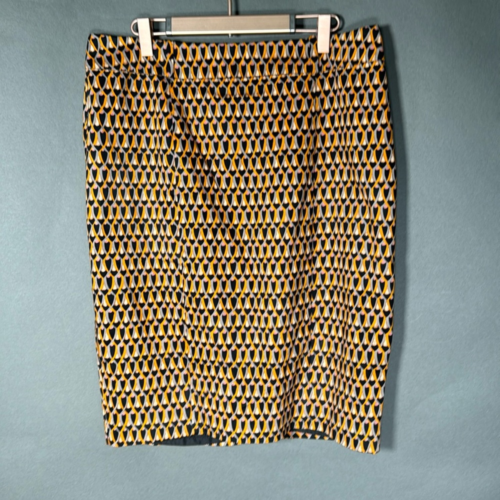 Mossimo Pencil Skirt Sz 12, lined, retro pattern
